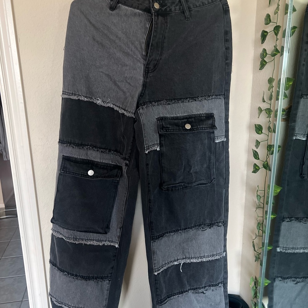 Beautiful cargo crapi fashion nova jeans